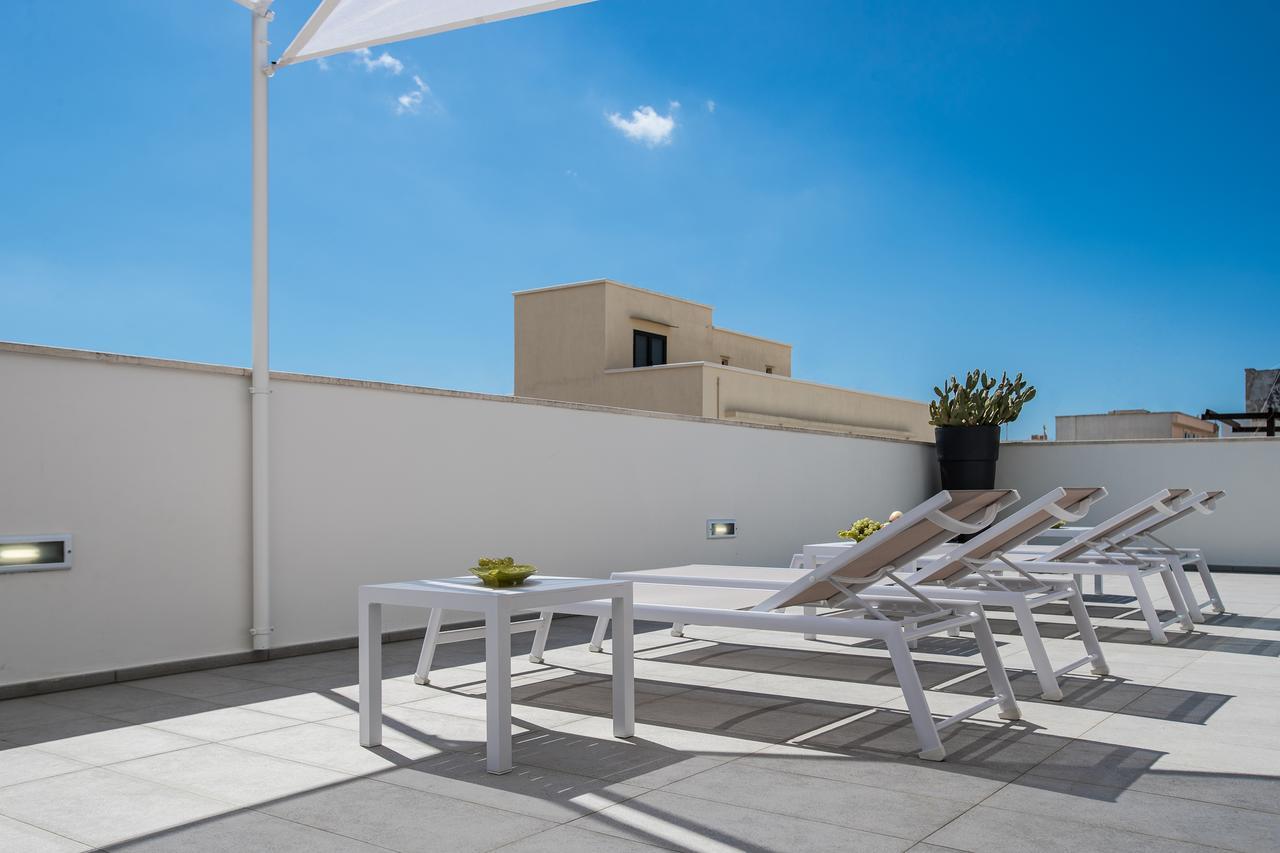Palazzo Perla Bed & Breakfast Gallipoli Exterior photo